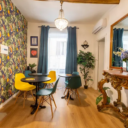 Ventisei Scalini A Trastevere 2* Řím