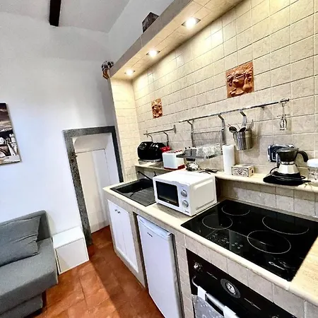 Apartment Dani House