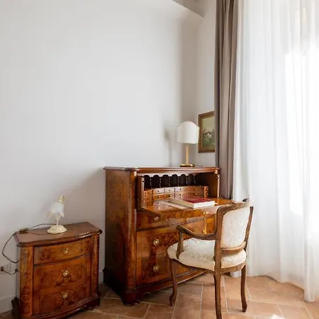 Pantheon House By Varental * Roma
