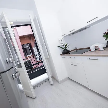 Via Del Babuino 192 Superior Apartment *