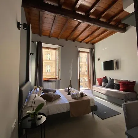 Soha Piazza Di Spagna Boutique * Roma