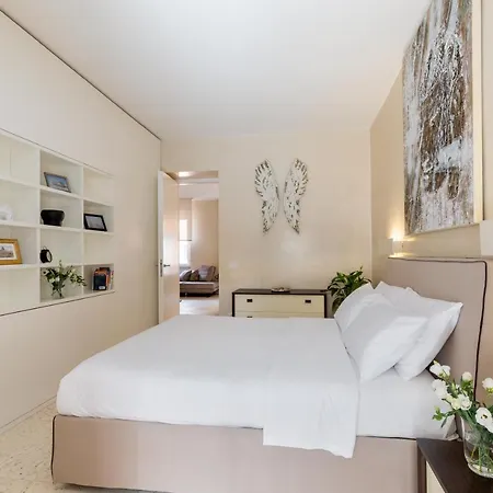 Petra Apartments * Rome