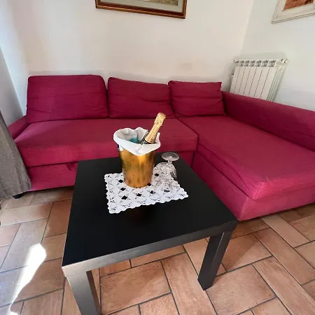 Chic 2008 Apartment