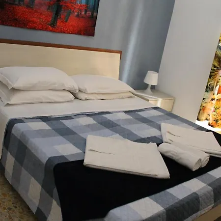 Paradise 2* Roma