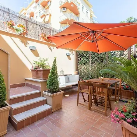 Casa Gianni 5 Stelle With Garden Apartment