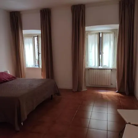 Locazione Turistica Di Via Ottaviano A Apartment