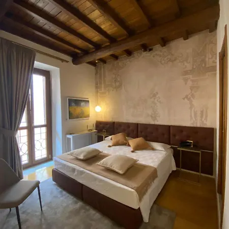 Condotti Guest house