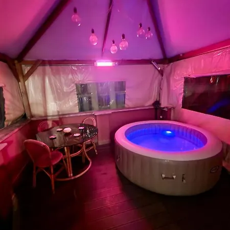 Penthouse With Jacuzzi On Private Terrace In Trastevere Appartamento Roma