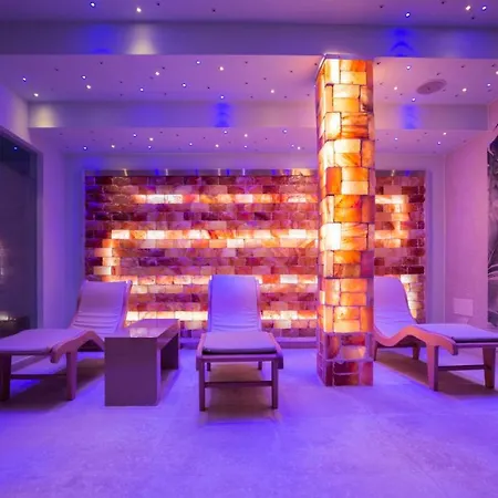 Center 1 Hotel 3*