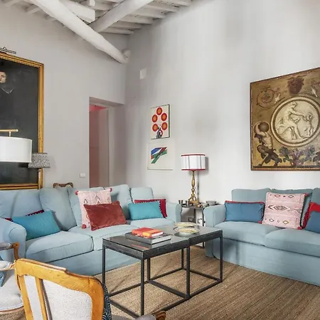 Apartment Casa Pace, A Burghesius Home Rome