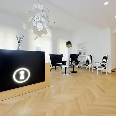 Youroom Abruzzi 게스트하우스 3*