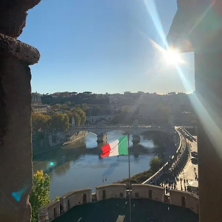 Nel Centro Storico. Apartment Rome