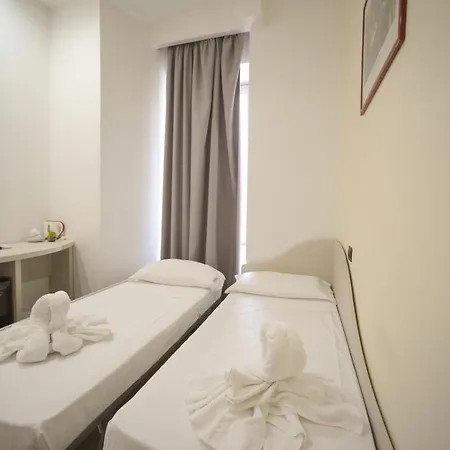 Romerooms Bed & Breakfast 3*