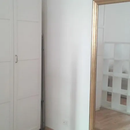 Magnifica In Centro Apartment *