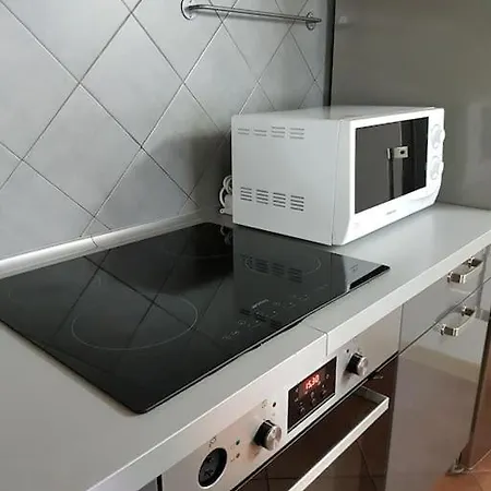 Stylish Loft - Colosseum 4 Min Walk -3 Beds -sleeps Up To 6 People Rome