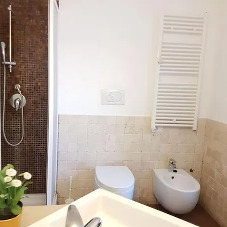 Apartment Stylish Loft - Colosseum 4 Min Walk -3 Beds -sleeps Up To 6 People