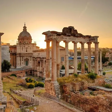 Stylish Loft - Colosseum 4 Min Walk -3 Beds -sleeps Up To 6 People Rome