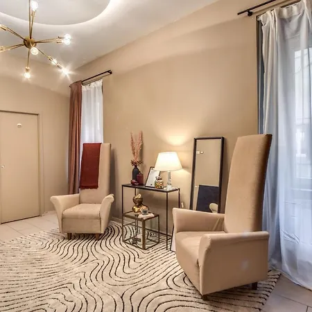 Borgognona 2* Rome
