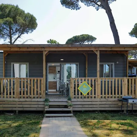 Kemp Fabulous Village Casal Palocco