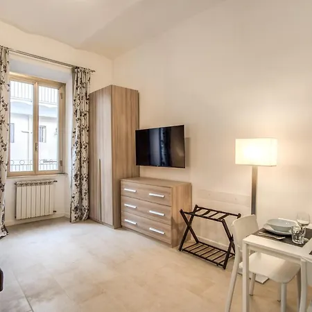 Newly Renovated By The Vatican Apartment