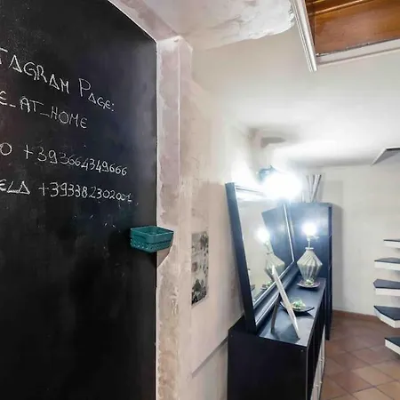 Via Dei Cestari Loft Apartment