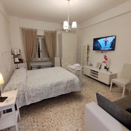 Guest house Sergio Tourist Rental Close Tiburtina Station Rome