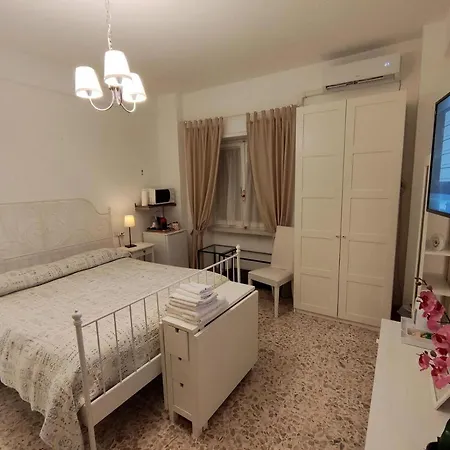 Sergio Tourist Rental Close Tiburtina Station 3* Rome