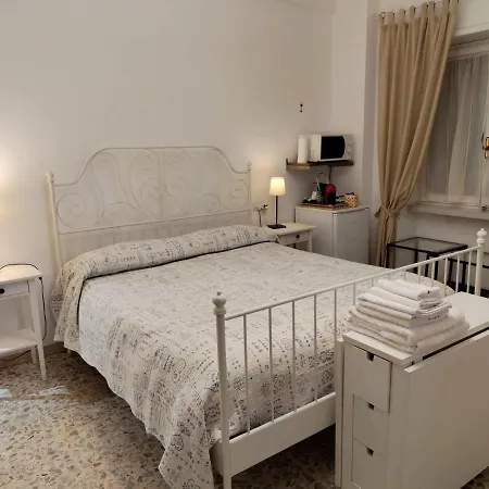 Sergio Tourist Rental Close Tiburtina Station Guest house 3*