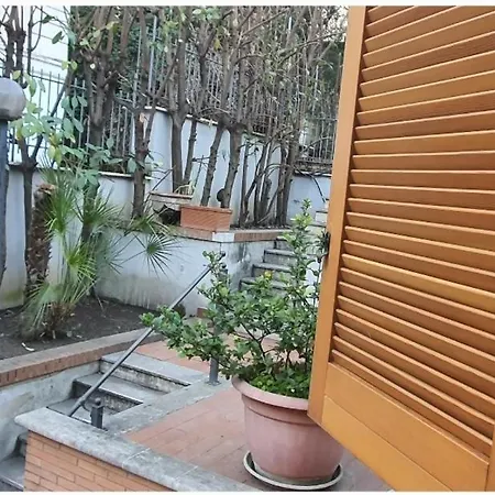 Impero Vaticano San Pietro Bed & Breakfast 2*