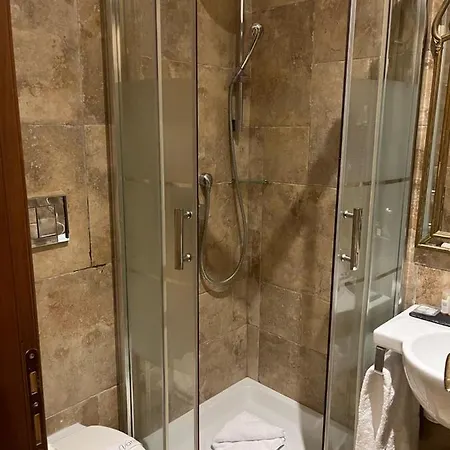 Le Clarisse Pantheon Hotel