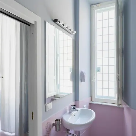Tarshito Gallery House 로마