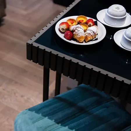 77 Seventy-seven - Maison D'art Collection Hotel