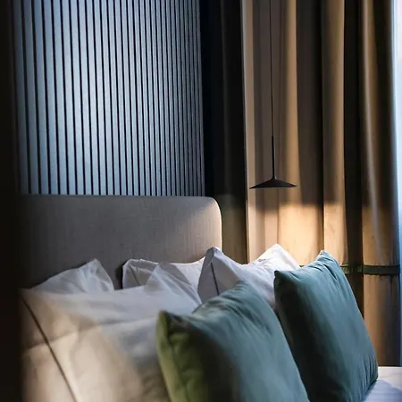 Hotel 77 Seventy-seven - Maison D'art Collection Roma