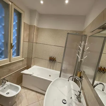 Casa Alessi In Elegant, Spacious And Comfortable Apartment *