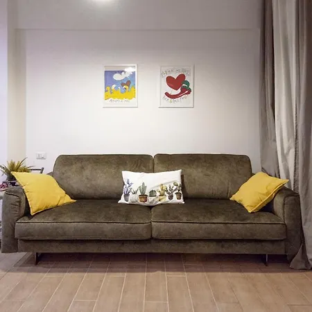 Om2rome Apartment *
