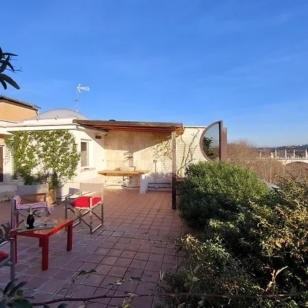 Beautiful Loft In Ponte Milvio With Terrace Řím