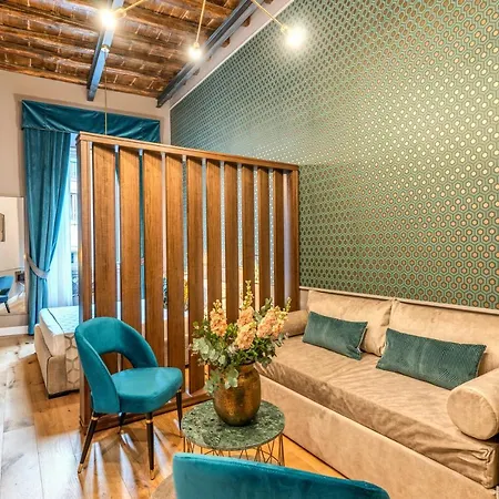 Hotel Tree Charme Parliament Boutique 3*