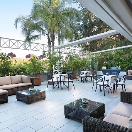 Courtyard By Marriott Central Park 4*
