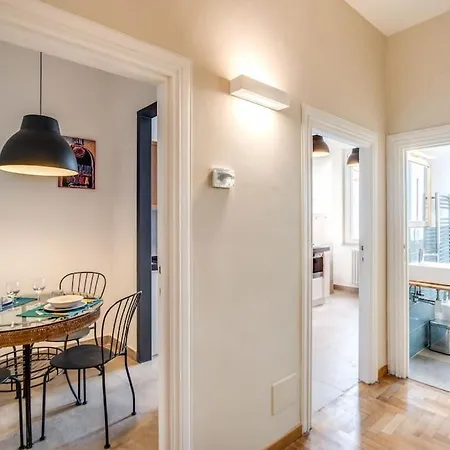 Appartamento Borgo Vittorio 2 Bdr 2 Bath St Peter's