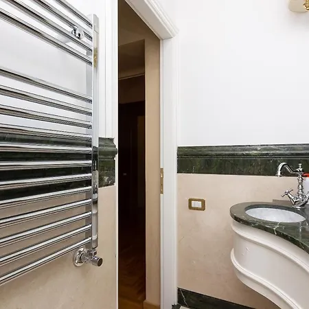 Ludovisi By In Apartment