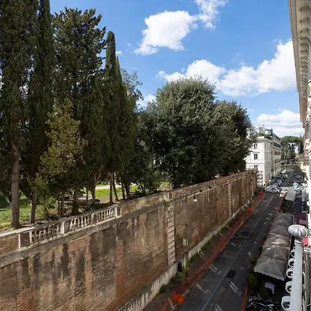 Ludovisi By In Apartment *
