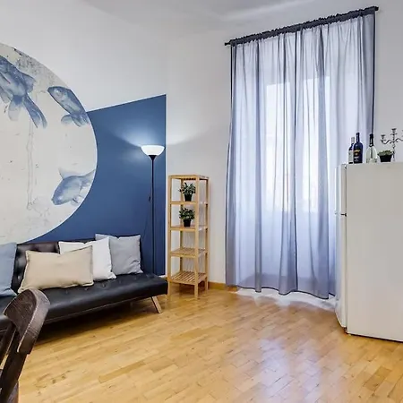 L&l Cozy 2-bdr In San Giovanni District Apartamento *
