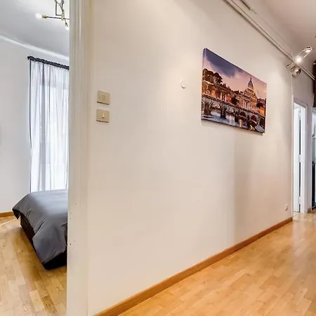 Apartamento L&l Cozy 2-bdr In San Giovanni District Roma