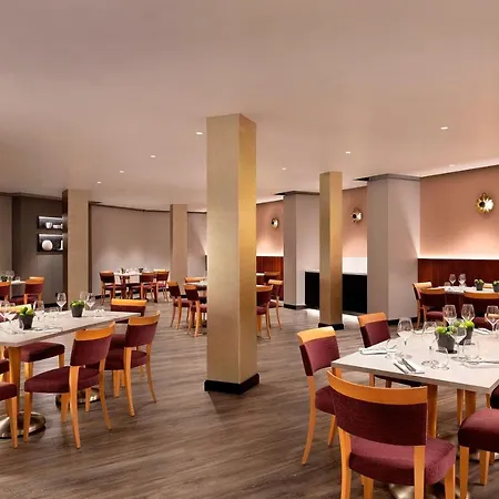 Le Meridien Visconti Hotel 4*