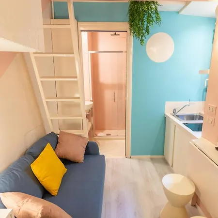 The 62 L Homkeey Apartment