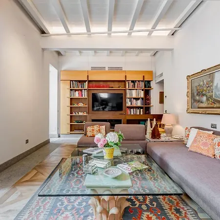 Bmga L Luxury With Patio In Trastevere Holiday home Rome