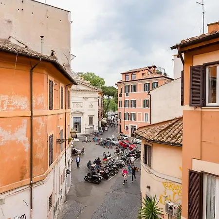 Bmga L Luxury With Patio In Trastevere Holiday home Rome