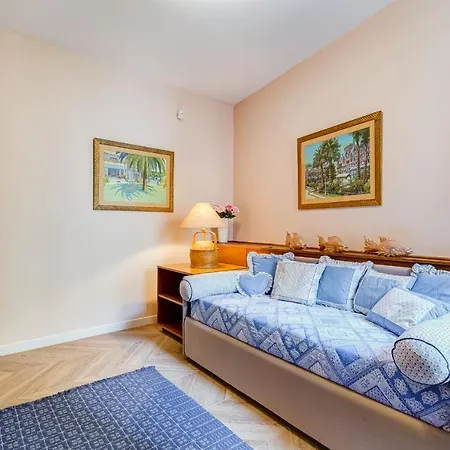 Bmga L Luxury With Patio In Trastevere Holiday home *