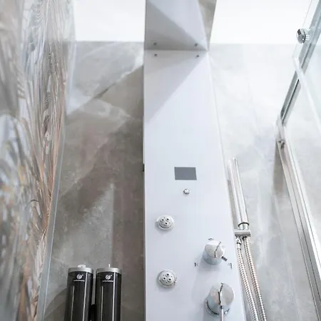 Catone Luxury * Rome