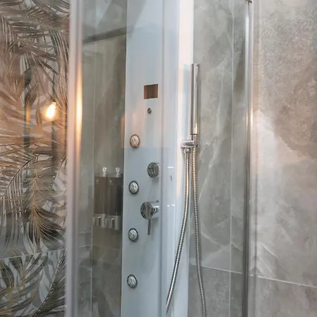 Catone Luxury * Rome